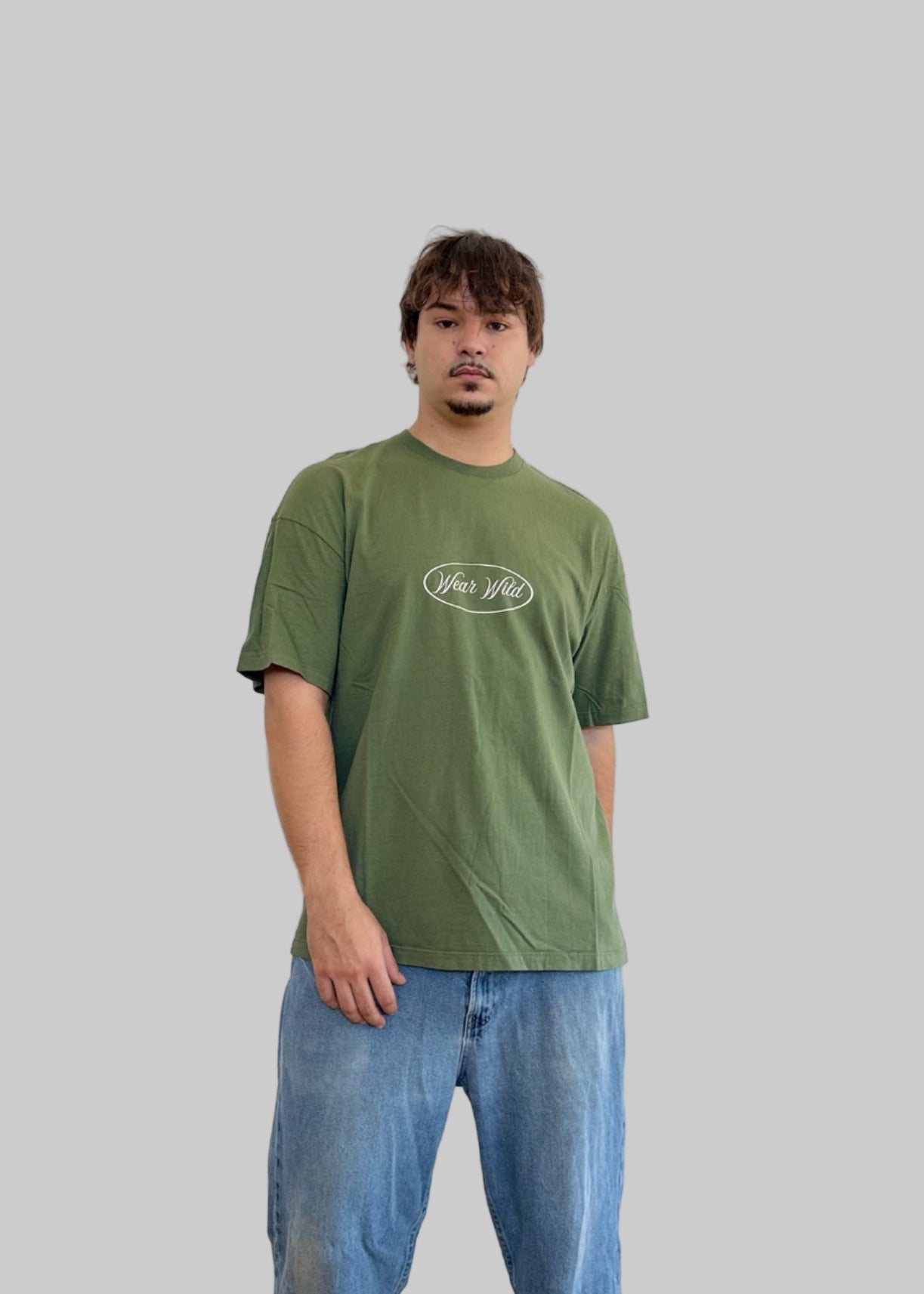 Old money kaki Tshirt